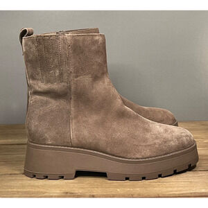 Vince Camuto Women's Neframes Platform Ankle Boots Size 8 Brown Suede Zip Up